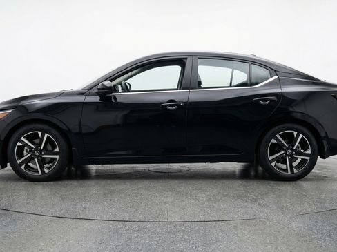 Used 2025 Nissan Sentra SV FWD image 5