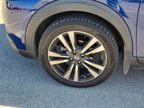 Used 2019 Nissan Kicks SV image 7