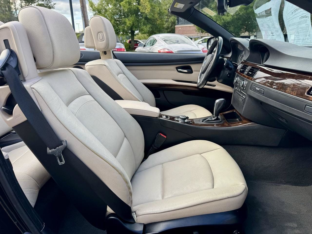 Used 2011 BMW 328i Convertible RWD image 28