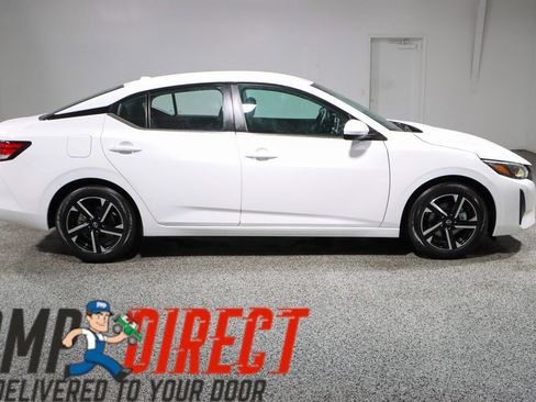 Used 2024 Nissan Sentra SV FWD image 6