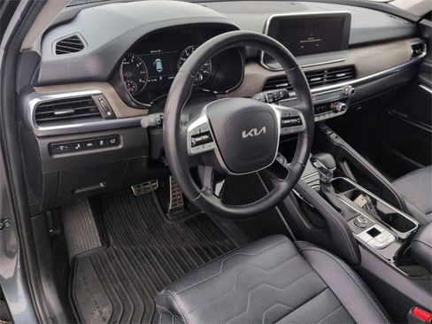 Used 2022 Kia Telluride SX w/ SX Prestige Package image 11