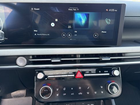 Used 2025 Hyundai Santa Cruz Limited image 25