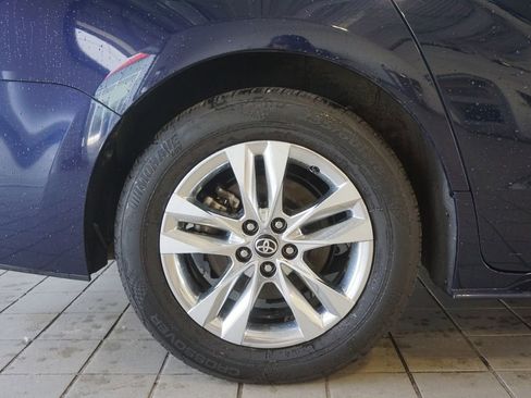 Used 2024 Toyota Sienna XLE w/ XLE Plus Package AWD/4WD image 32