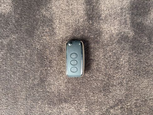 Used 2016 Bentley Continental GT image 32