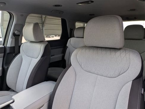 Certified 2022 Hyundai Palisade SE image 7