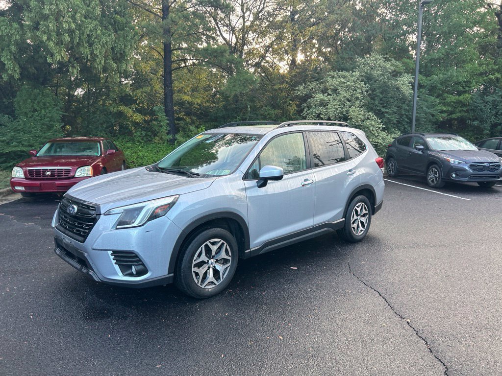 Certified 2023 Subaru Forester Premium AWD/4WD image 8
