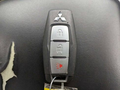 Used 2022 Mitsubishi Outlander ES AWD/4WD image 29
