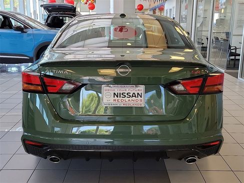 New 2025 Nissan Altima 2.5 SR image 4