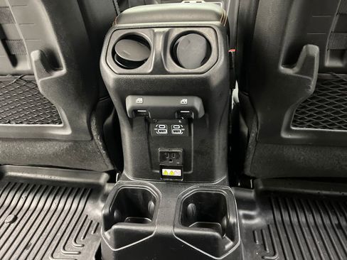 Used 2021 Jeep Gladiator Mojave w/ Dual Top Group AWD/4WD image 19