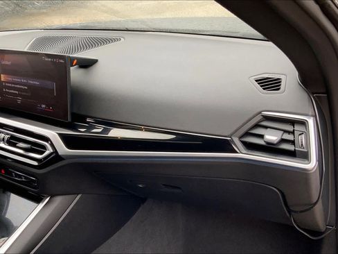 Used 2023 BMW i4 eDrive40 w/ Premium Package image 17