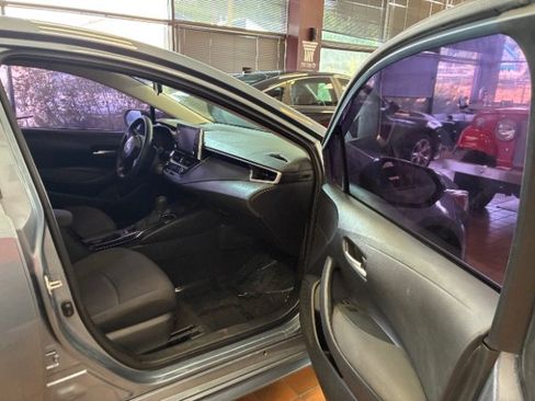 Used 2020 Toyota Corolla LE FWD image 25