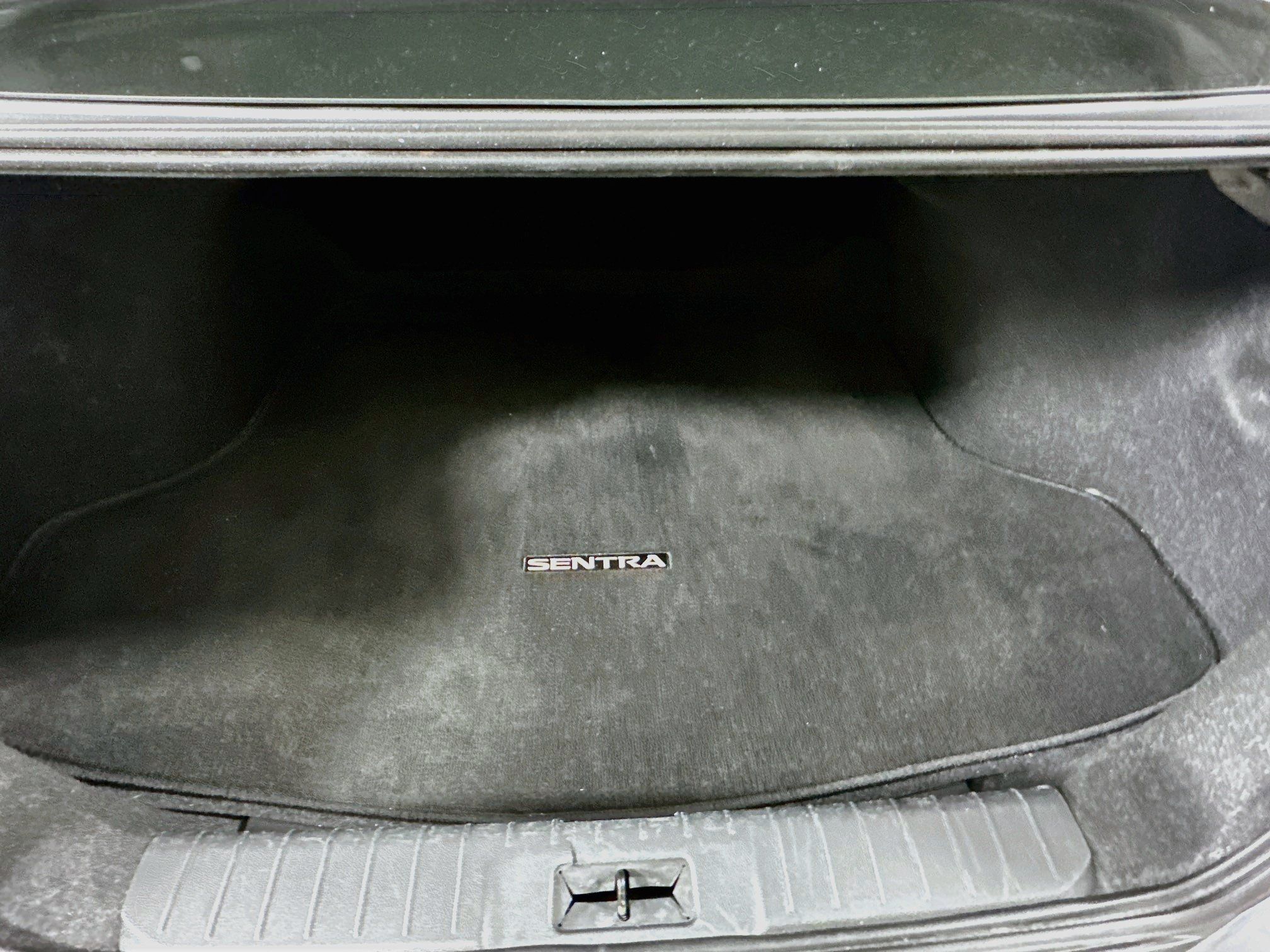 Used 2025 Nissan Sentra S FWD image 27