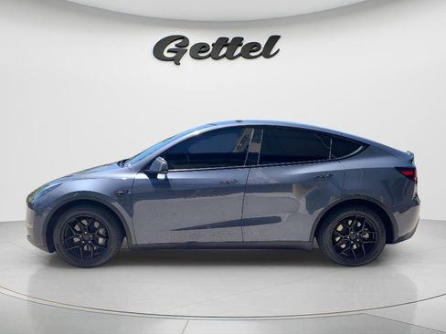 Used 2023 Tesla Model Y Long Range AWD/4WD image 8