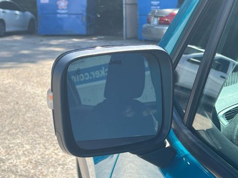 Used 2022 Jeep Renegade Altitude image 13