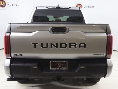 Used 2025 Toyota Tundra Limited AWD/4WD image 44