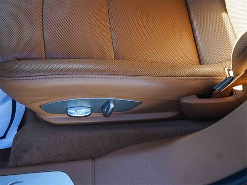 Used 2012 Porsche Panamera S image 19