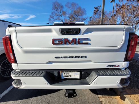 Used 2021 GMC Sierra 2500 AT4 w/ AT4 Premium Plus Package image 6