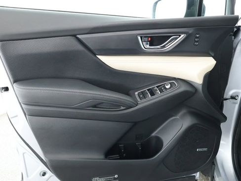 Used 2022 Subaru Ascent Limited w/ Technology Package image 9