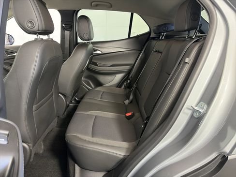 Certified 2024 Buick Encore GX Preferred w/ Comfort Package image 7