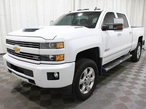 Used 2019 Chevrolet Silverado 2500 LTZ w/ Duramax Plus Package image 41