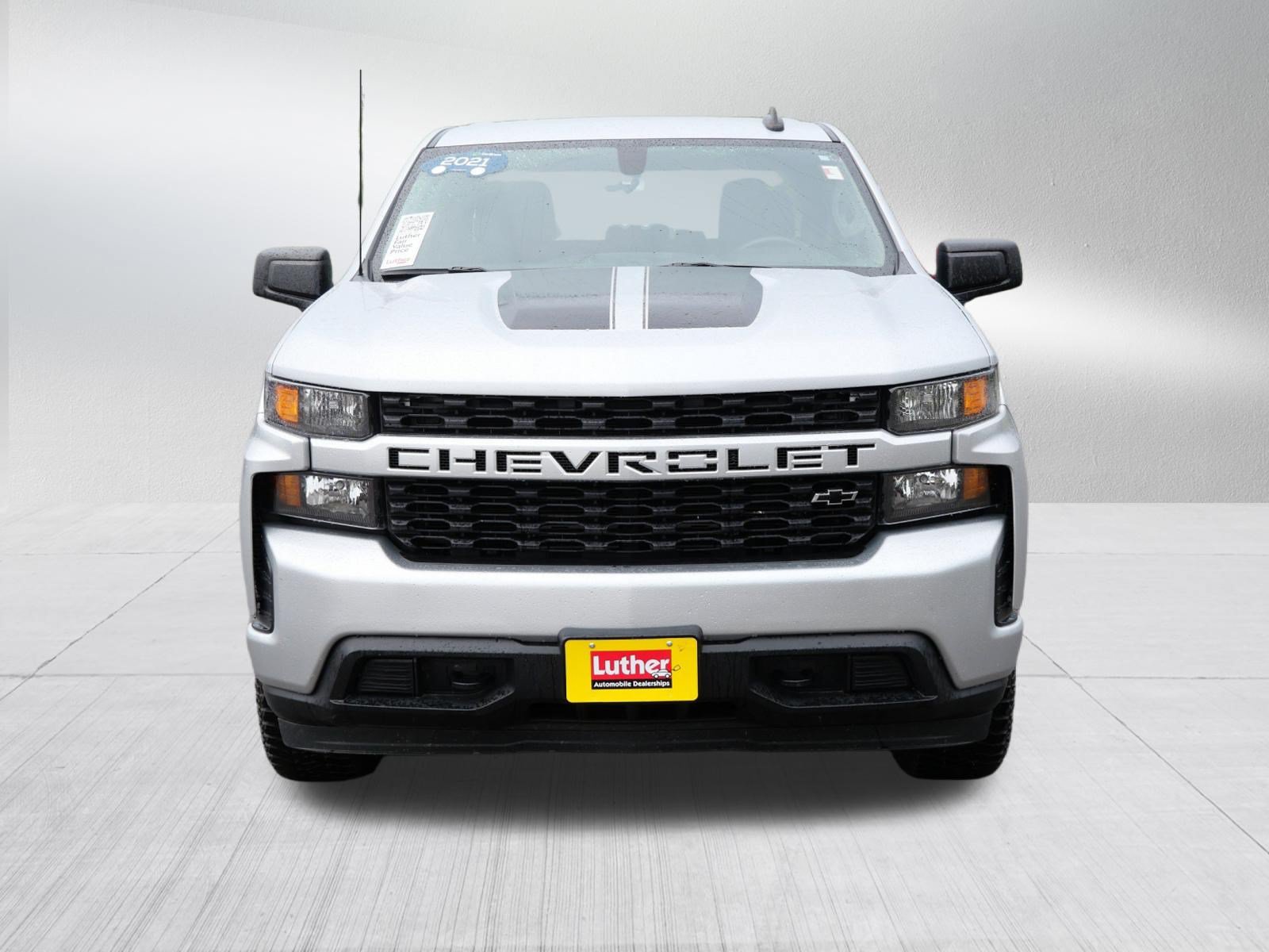 Certified 2021 Chevrolet Silverado 1500 Custom AWD/4WD image 2