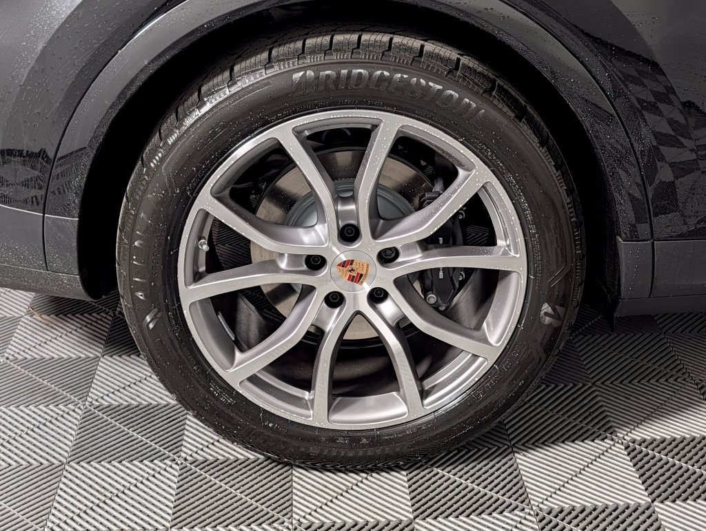 New 2026 Porsche Cayenne AWD/4WD image 13