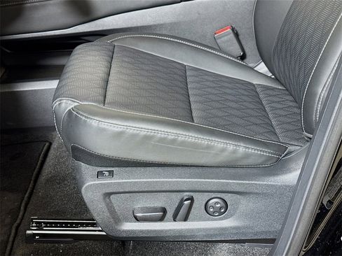 Used 2025 Nissan Murano Platinum w/ Cargo Package image 18