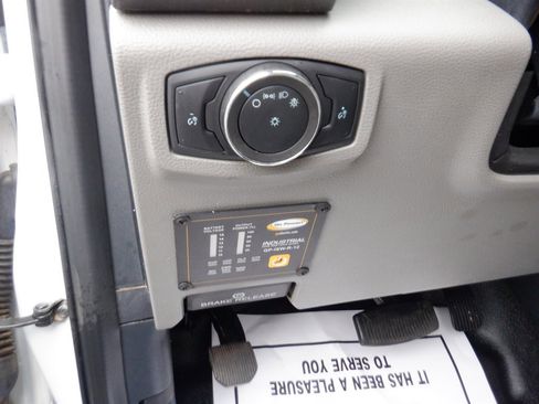 Used 2022 Ford F550 4x4 Crew Cab Super Duty w/ Power Equipment Group image 16