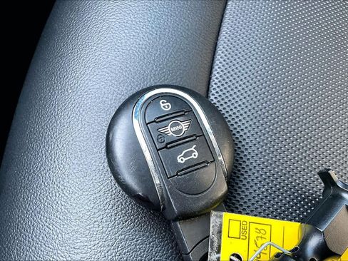 Used 2019 MINI Cooper Countryman FWD image 16