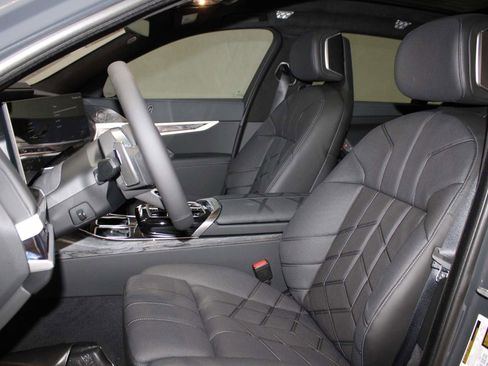 Used 2026 BMW 750e xDrive image 14