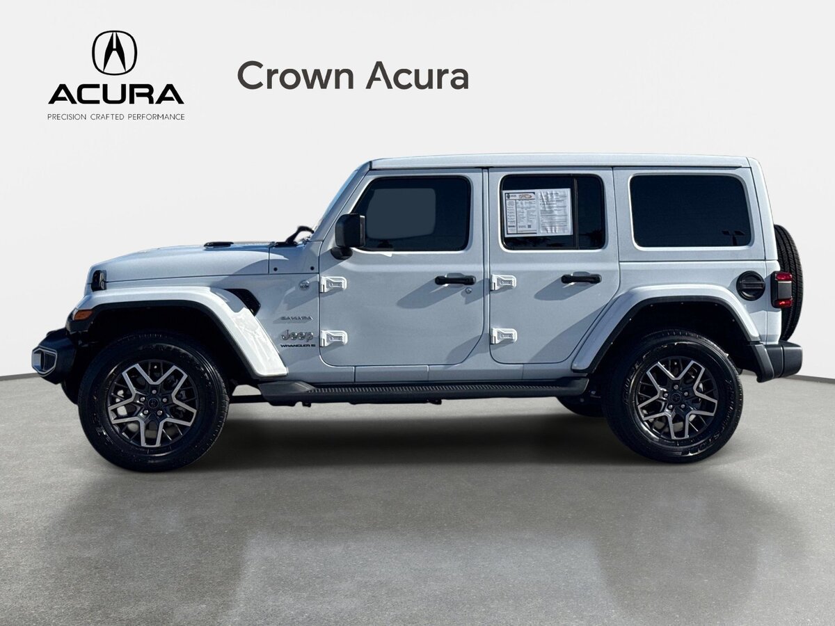 Used 2024 Jeep Wrangler Unlimited Sahara w/ Technology Group AWD/4WD image 2