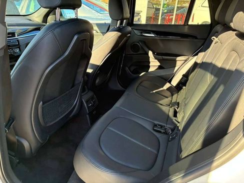 Used 2020 BMW X1 sDrive28i w/ Convenience Package FWD image 3