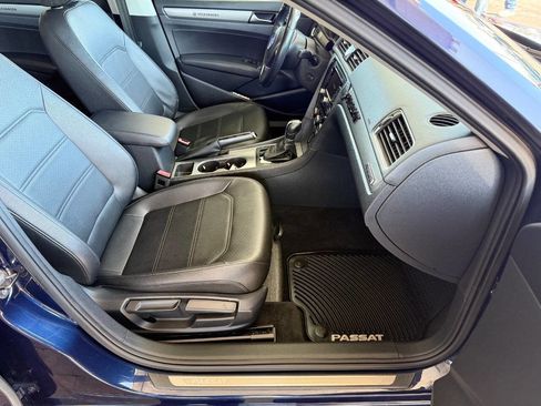 Used 2014 Volkswagen Passat TDI SE image 40