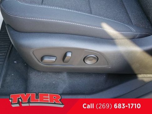 New 2026 Chevrolet Traverse LT w/ Midnight/Sport Edition AWD/4WD image 22