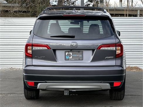Used 2020 Honda Pilot EX image 11