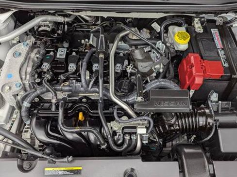 Used 2024 Nissan Sentra SV FWD image 30