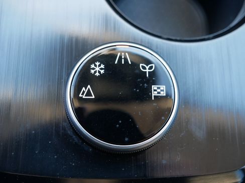 Certified 2022 Nissan Rogue SV image 31