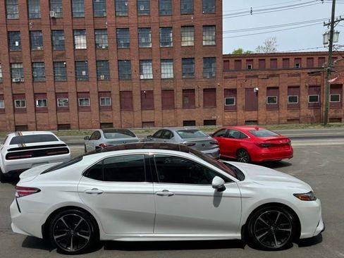 Used 2019 Toyota Camry XSE FWD image 4