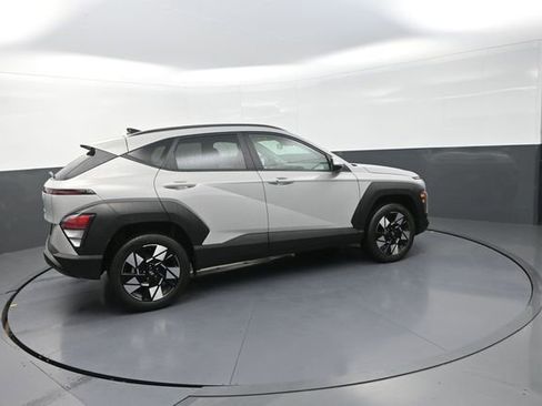 Used 2025 Hyundai Kona SEL AWD/4WD image 9
