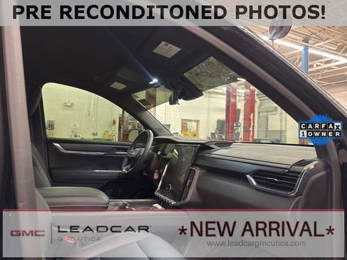 Used 2026 GMC Acadia Elevation w/ Black Edition image 10