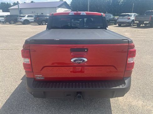 Used 2024 Ford Maverick Lariat FWD image 6