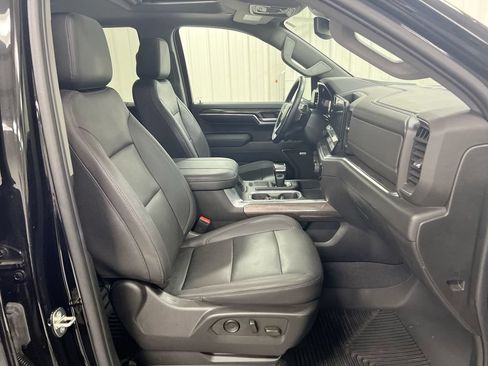 Used 2023 Chevrolet Silverado 1500 LTZ w/ LTZ Convenience Package II AWD/4WD image 23