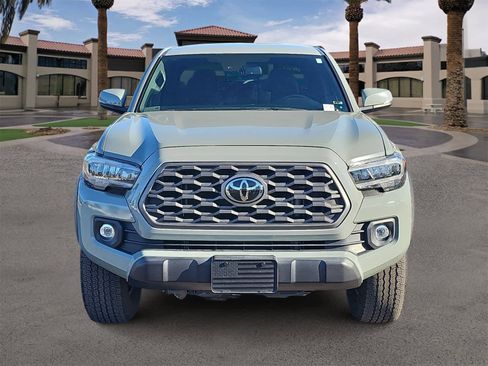 Used 2023 Toyota Tacoma TRD Off-Road image 3