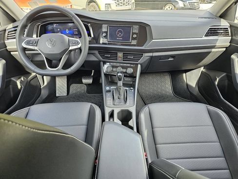Used 2022 Volkswagen Jetta SE FWD image 11