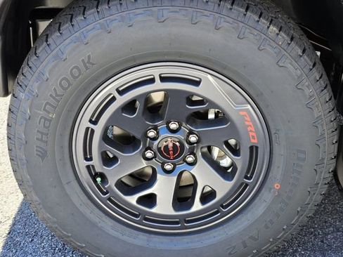 New 2026 Nissan Frontier PRO-4X w/ Pro-4x Convenience Package image 10