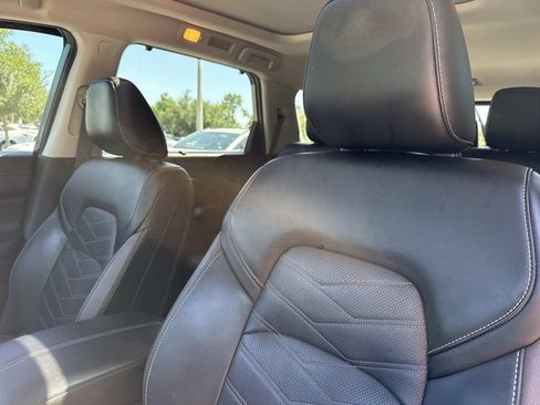 Used 2024 Nissan Pathfinder Platinum AWD/4WD image 26