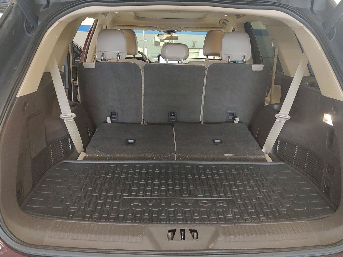 Used 2021 Lincoln Aviator Reserve w/ Elements Package Plus AWD/4WD image 24