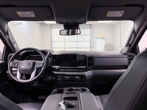 Used 2026 GMC Sierra 1500 SLT AWD/4WD image 26