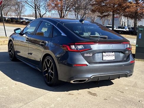 Used 2023 Honda Civic Sport Touring image 9