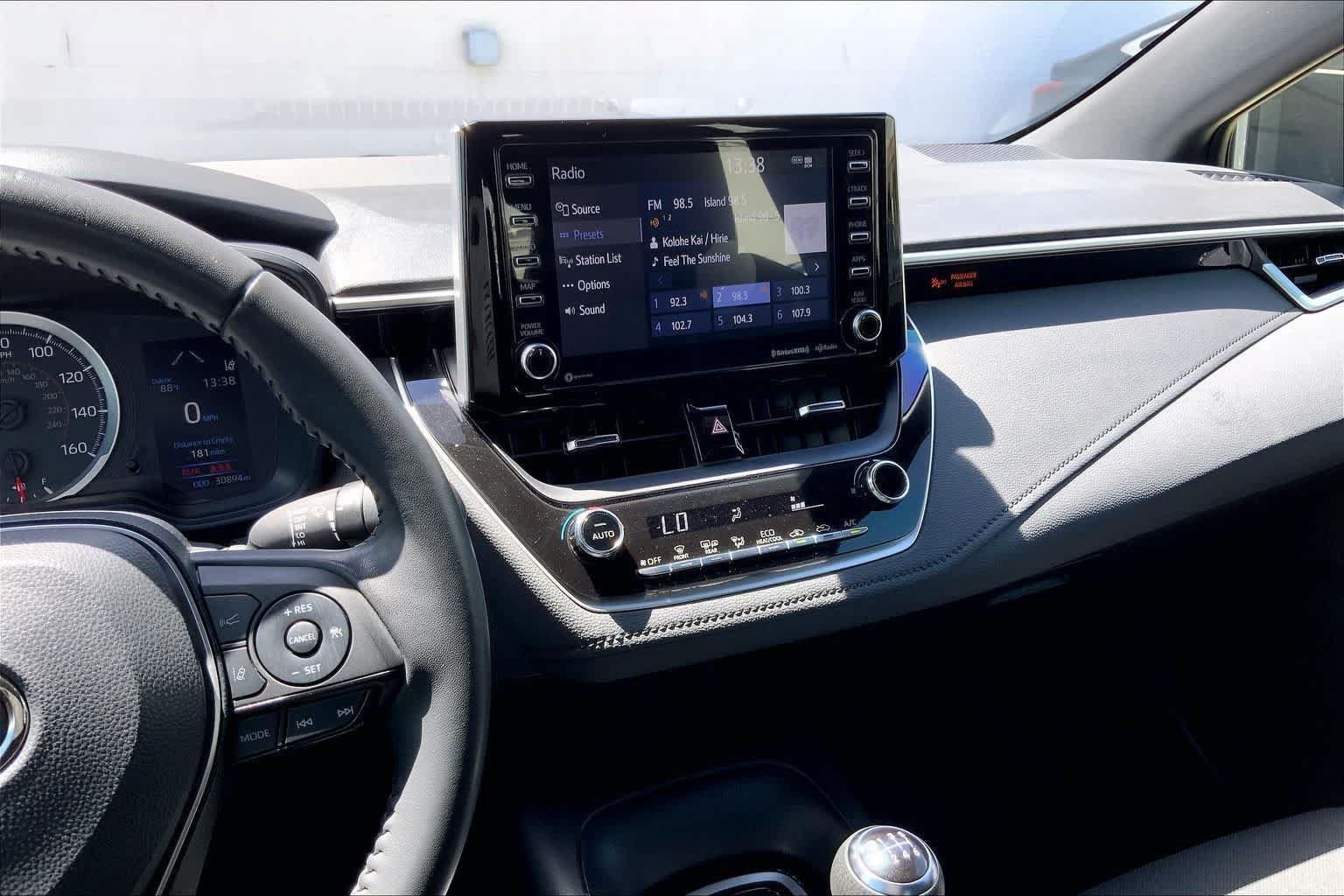 Used 2022 Toyota Corolla SE FWD image 15